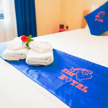 Kiss Hotel Tan Binh Bandar Ho Chi Minh Luaran gambar